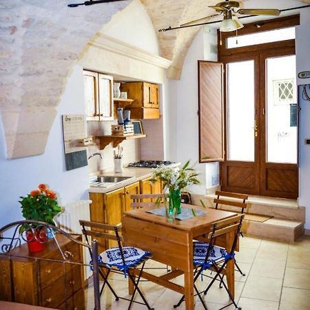 2D La Bellezza Del Centro Storico A 2 Passi Villa Martina Franca Eksteriør bilde